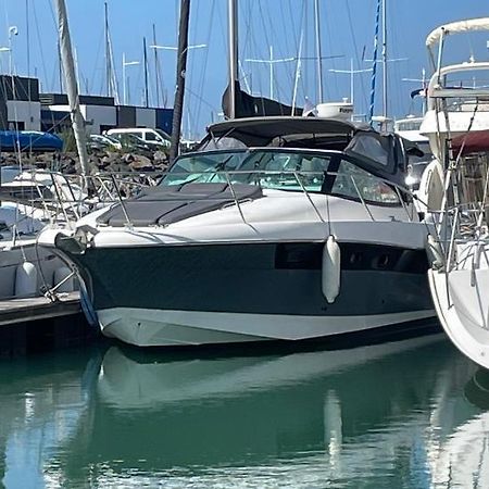 Une Nuit Sur Un Bateau Linge & Menage Inclus La Rochelle  Exteriör bild
