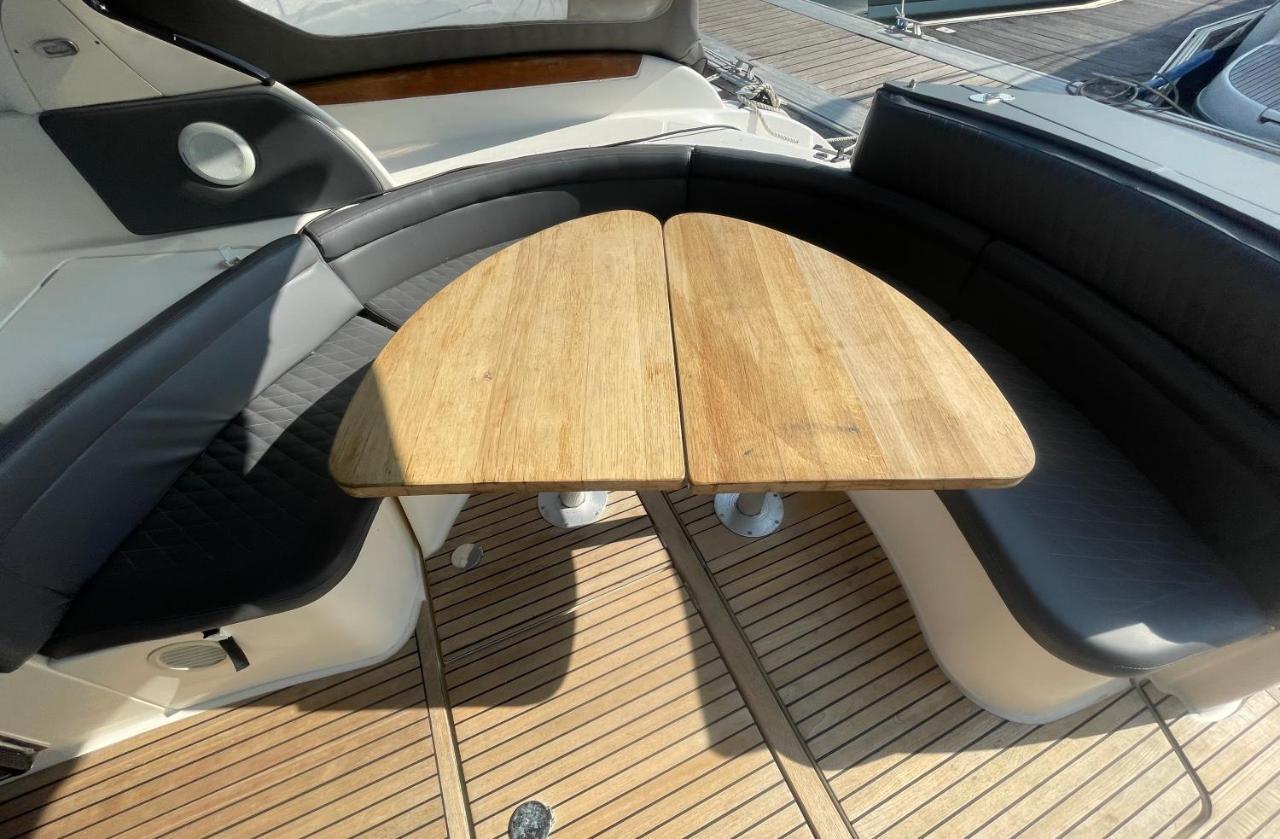 Une Nuit Sur Un Bateau Linge & Menage Inclus La Rochelle  Exteriör bild