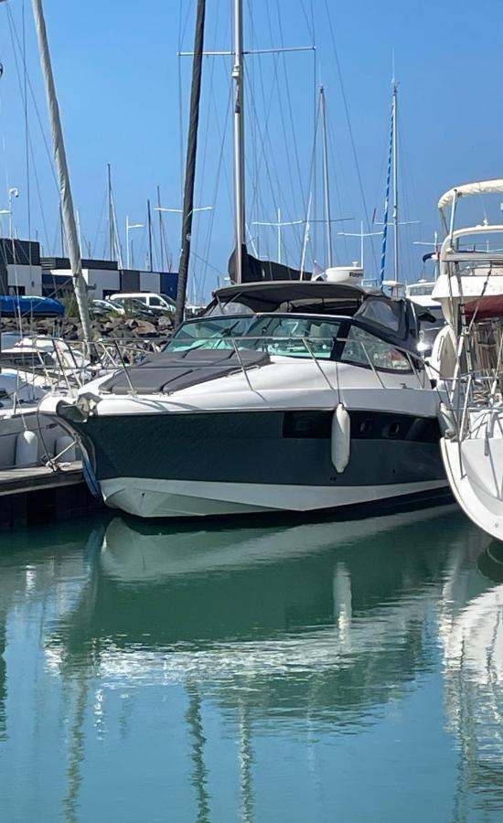 Une Nuit Sur Un Bateau Linge & Menage Inclus La Rochelle  Exteriör bild