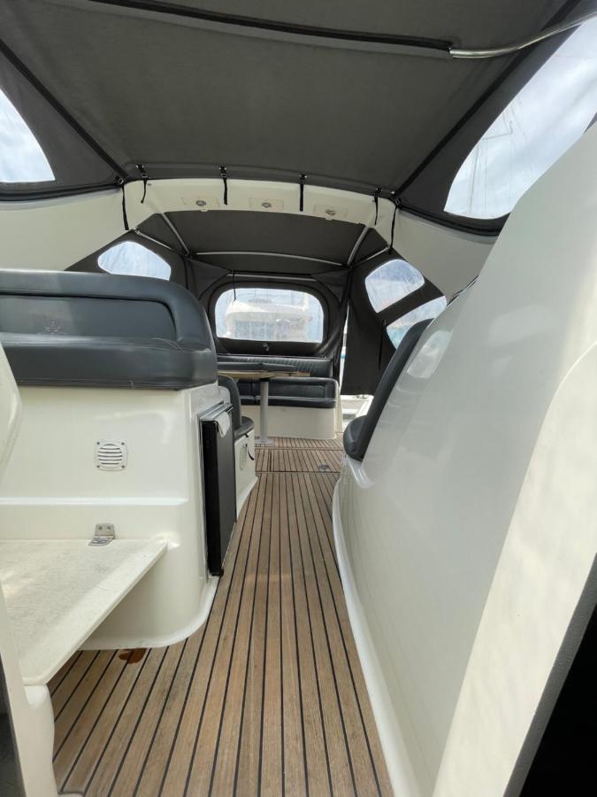 Une Nuit Sur Un Bateau Linge & Menage Inclus La Rochelle  Exteriör bild